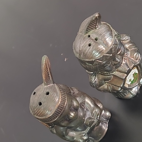 Vintage 90s Japan Metal Native American Indian Couple Salt & Pepper Shakers NM - Picture 16 of 16